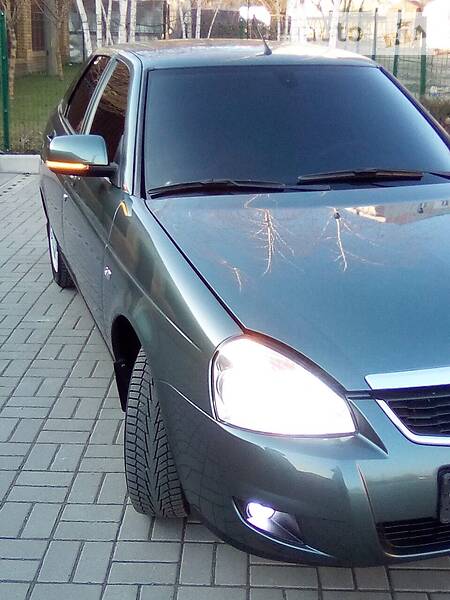 Хетчбек ВАЗ / Lada 2172 Priora 2011 в Запоріжжі