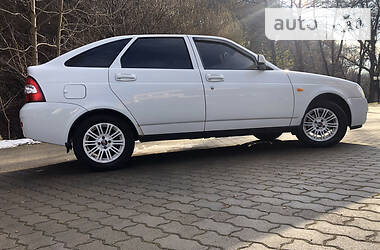 Хэтчбек ВАЗ / Lada 2172 Priora 2011 в Сваляве