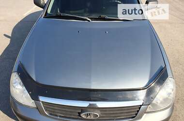 Хэтчбек ВАЗ 2172 Priora 2008 в 