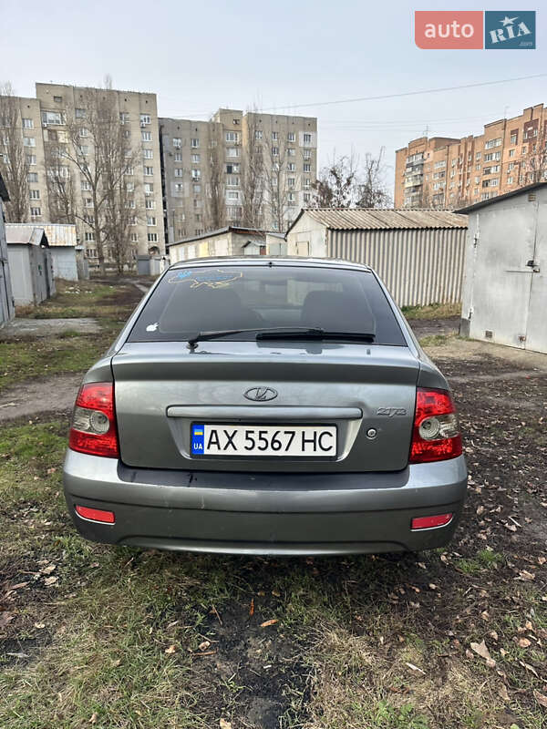 Хэтчбек ВАЗ / Lada 2172 Priora 2008 в Харькове
