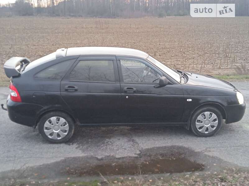 Хэтчбек ВАЗ / Lada 2172 Priora 2008 в Звягеле