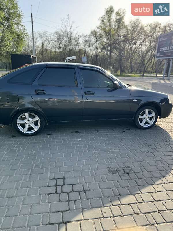 Хэтчбек ВАЗ / Lada 2172 Priora 2008 в Каменском