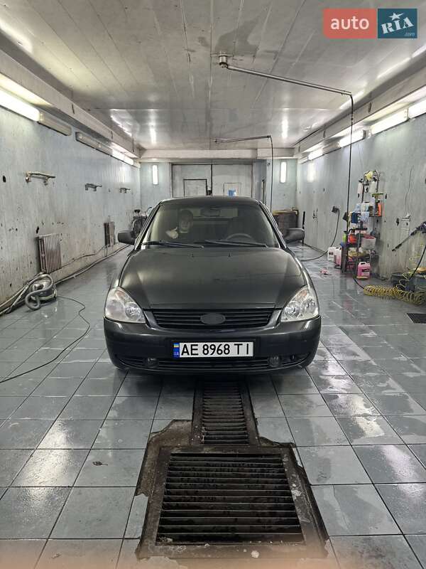 Хэтчбек ВАЗ / Lada 2172 Priora 2008 в Каменском