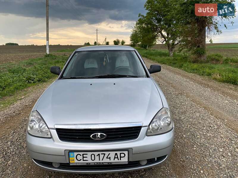 Хэтчбек ВАЗ / Lada 2172 Priora 2009 в Черновцах