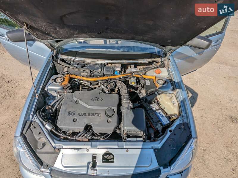 Хэтчбек ВАЗ / Lada 2172 Priora 2009 в Киеве