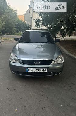 Хэтчбек ВАЗ / Lada 2172 Priora 2008 в Николаеве