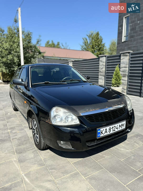 Хэтчбек ВАЗ 2172 Priora 2008 в 