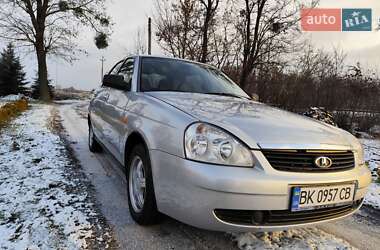 Хетчбек ВАЗ / Lada 2172 Priora 2009 в Млиніві