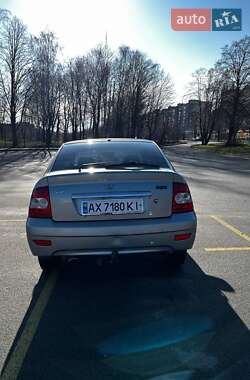 Хэтчбек ВАЗ 2172 Priora 2009 в 