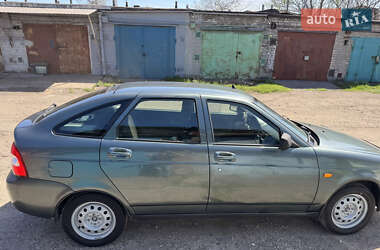 Хэтчбек ВАЗ 2172 Priora 2011 в 