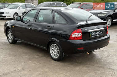 Хэтчбек ВАЗ 2172 Priora 2011 в 