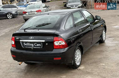 Хэтчбек ВАЗ 2172 Priora 2011 в 