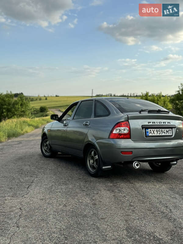 Хэтчбек ВАЗ / Lada 2172 Priora 2008 в Краснограде