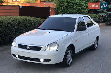 Хэтчбек ВАЗ 2172 Priora 2011 в 