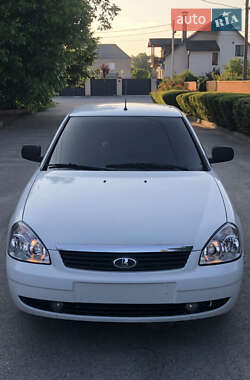 Хэтчбек ВАЗ 2172 Priora 2011 в 