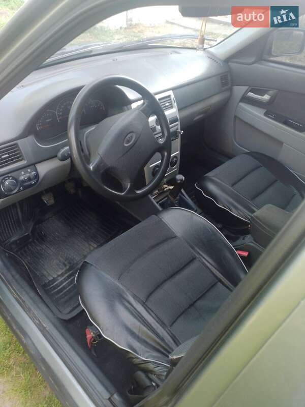 Хэтчбек ВАЗ / Lada 2172 Priora 2008 в Жмеринке фото 5 Хэтчбек ВАЗ / Lada 2172 Priora 2008 в Жмеринке