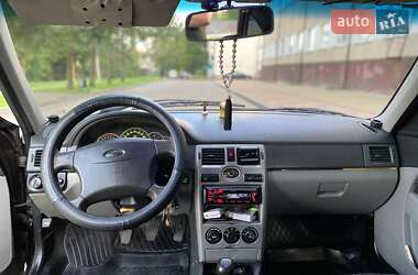 Хетчбек ВАЗ 2172 Priora 2010 в 