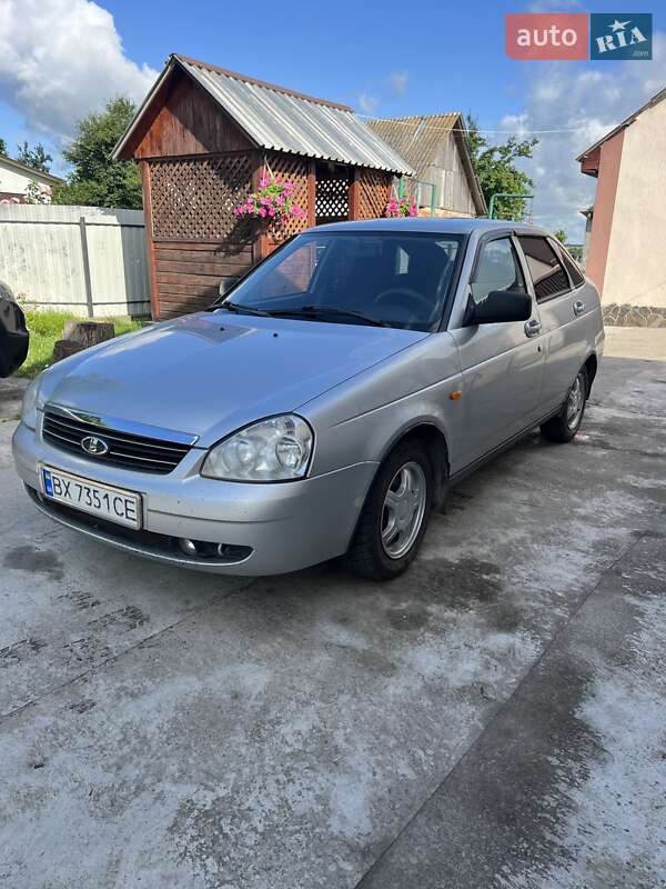 Хетчбек ВАЗ / Lada 2172 Priora 2008 в Красилові