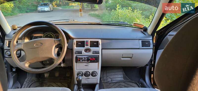 Хэтчбек ВАЗ / Lada 2172 Priora 2008 в Днепре