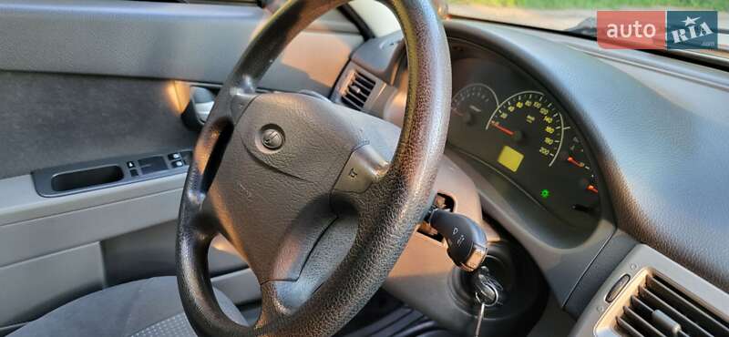 Хэтчбек ВАЗ / Lada 2172 Priora 2008 в Днепре