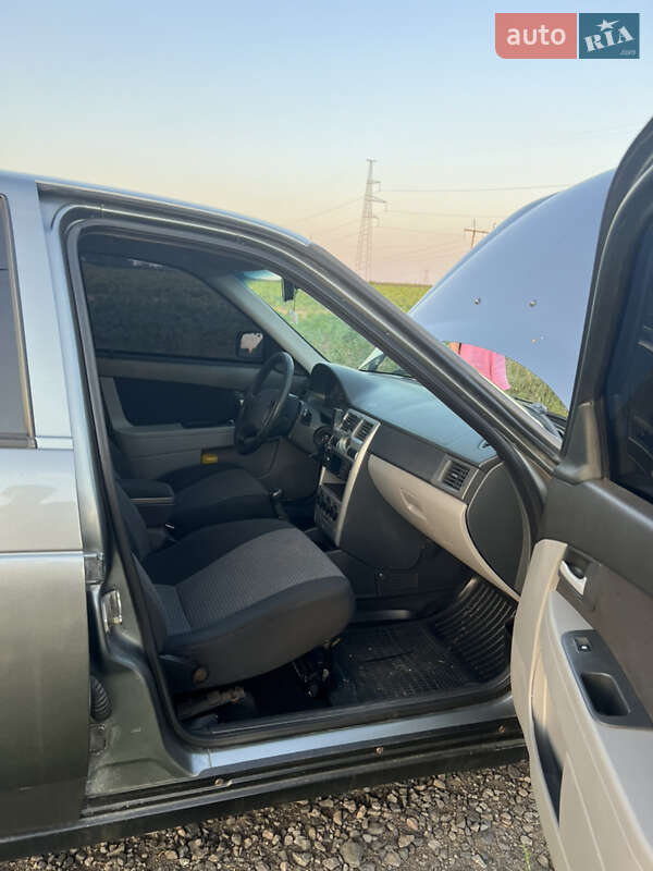 Хэтчбек ВАЗ / Lada 2172 Priora 2008 в Полтаве