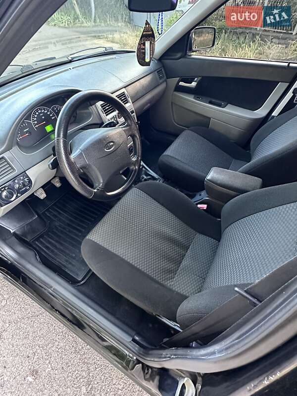 Хетчбек ВАЗ / Lada 2172 Priora 2010 в Апостоловому