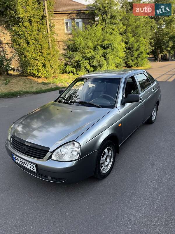 Хэтчбек ВАЗ / Lada 2172 Priora 2008 в Каменском