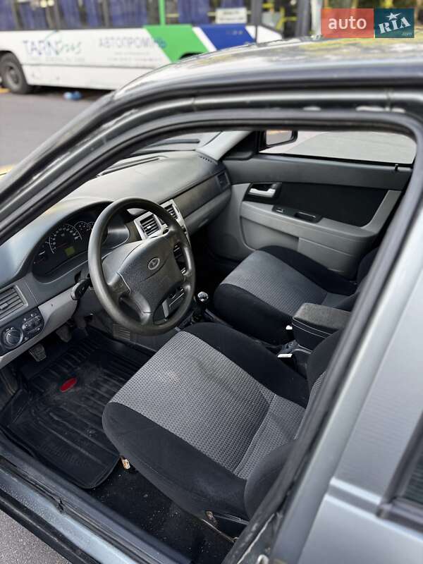 Хэтчбек ВАЗ / Lada 2172 Priora 2008 в Каменском