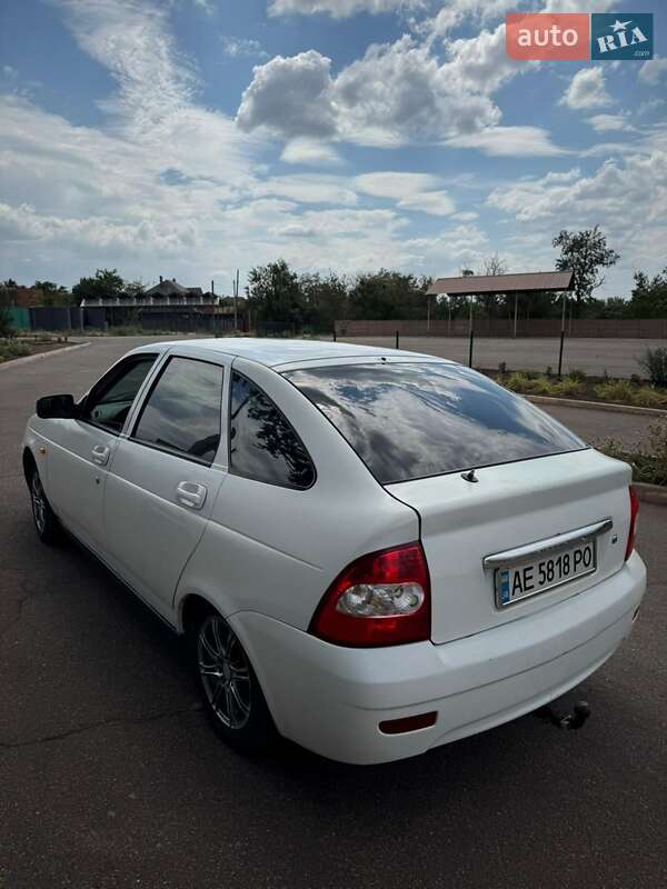 Хэтчбек ВАЗ / Lada 2172 Priora 2008 в Кривом Роге