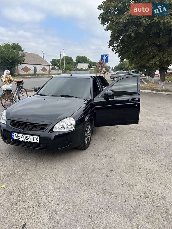 Хэтчбек ВАЗ / Lada 2172 Priora 2012 в Павлограде