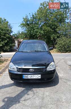 Хэтчбек ВАЗ 2172 Priora 2008 в 