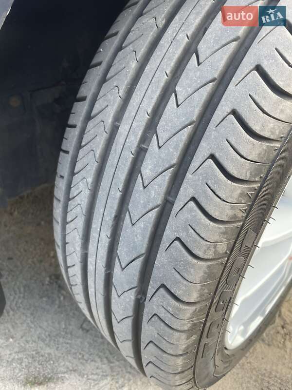 Хетчбек ВАЗ / Lada 2172 Priora 2009 в Броварах