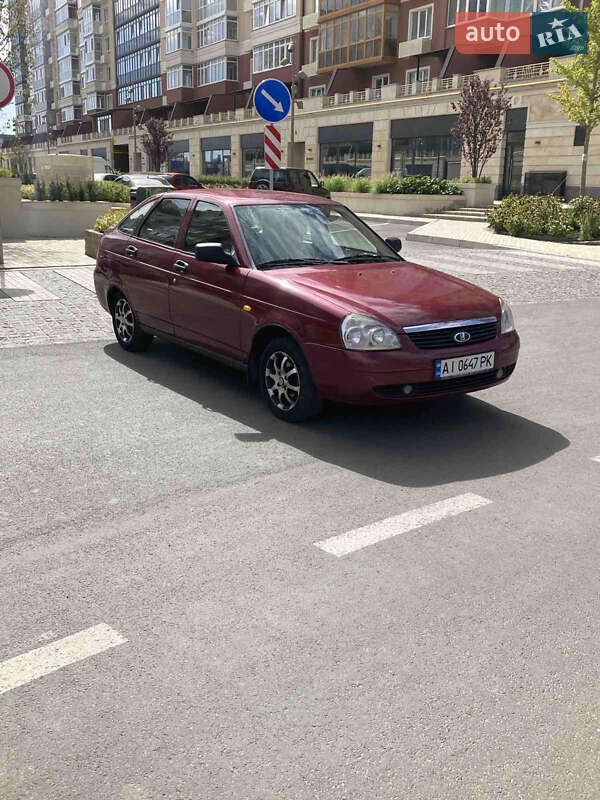 Хэтчбек ВАЗ 2172 Priora 2008 в 