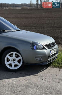 Хэтчбек ВАЗ 2172 Priora 2011 в 