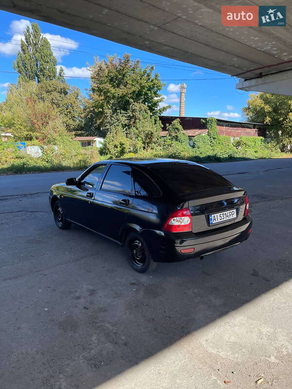 Хэтчбек ВАЗ / Lada 2172 Priora 2008 в Киеве