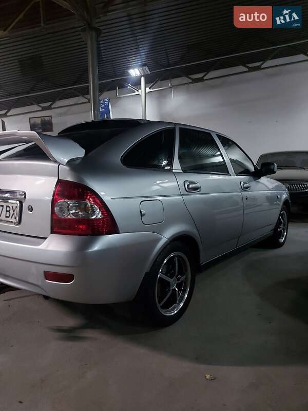 Хэтчбек ВАЗ / Lada 2172 Priora 2008 в Кропивницком