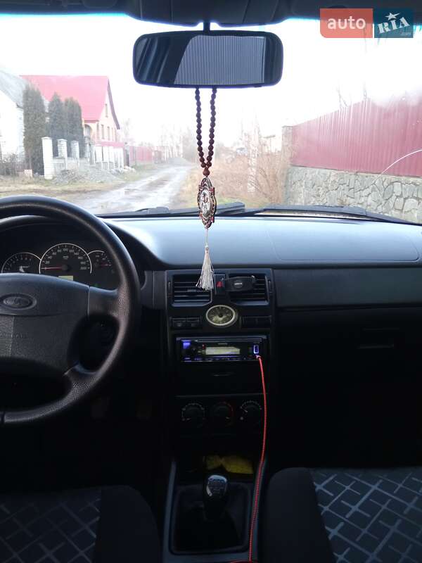 Хэтчбек ВАЗ / Lada 2172 Priora 2008 в Житомире фото 7 Хэтчбек ВАЗ / Lada 2172 Priora 2008 в Житомире