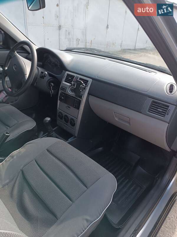 Хэтчбек ВАЗ / Lada 2172 Priora 2009 в Харькове