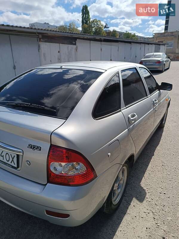 Хэтчбек ВАЗ / Lada 2172 Priora 2009 в Харькове