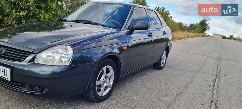Хэтчбек ВАЗ 2172 Priora 2008 в 