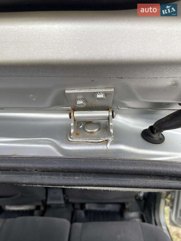 Хэтчбек ВАЗ / Lada 2172 Priora 2008 в Киеве фото 21 Хэтчбек ВАЗ / Lada 2172 Priora 2008 в Киеве