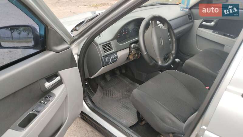 Хэтчбек ВАЗ / Lada 2172 Priora 2008 в Прилуках