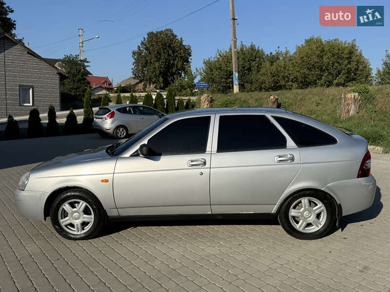 Хэтчбек ВАЗ / Lada 2172 Priora 2008 в Львове