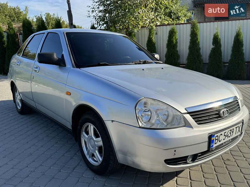 Хэтчбек ВАЗ / Lada 2172 Priora 2008 в Львове