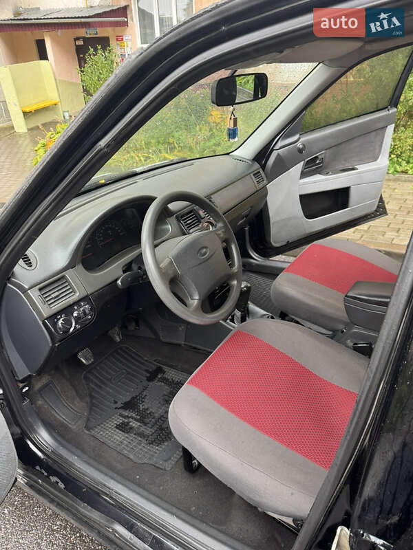 Хетчбек ВАЗ / Lada 2172 Priora 2008 в Тернополі фото 22 Хетчбек ВАЗ / Lada 2172 Priora 2008 в Тернополі