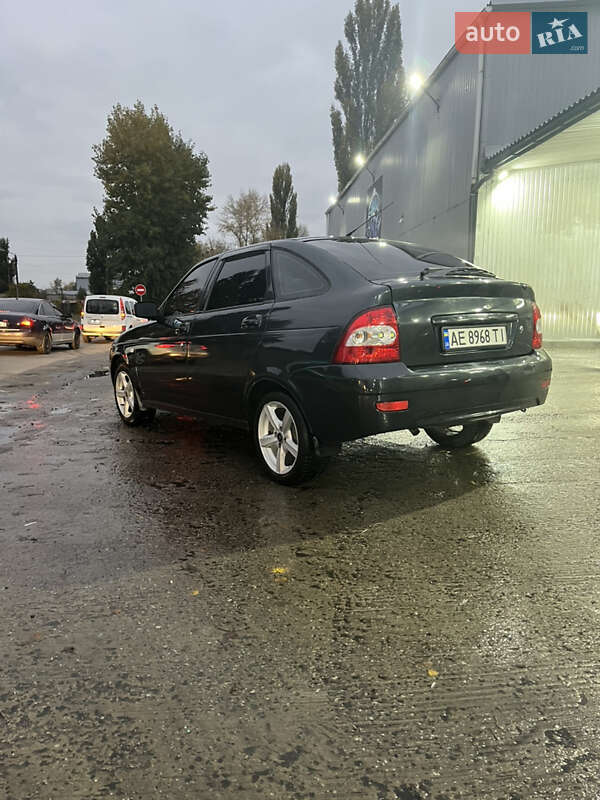 Хетчбек ВАЗ / Lada 2172 Priora 2008 в Києві фото 5 Хетчбек ВАЗ / Lada 2172 Priora 2008 в Києві
