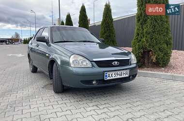 Хетчбек ВАЗ 2172 Priora 2011 в  фото 2 Хетчбек ВАЗ 2172 Priora 2011 в