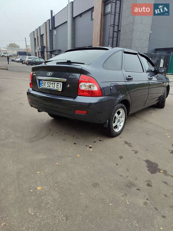 Хэтчбек ВАЗ / Lada 2172 Priora 2008 в Житомире фото 11 Хэтчбек ВАЗ / Lada 2172 Priora 2008 в Житомире