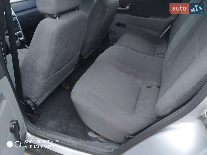 Хэтчбек ВАЗ / Lada 2172 Priora 2008 в Прилуках фото 12 Хэтчбек ВАЗ / Lada 2172 Priora 2008 в Прилуках