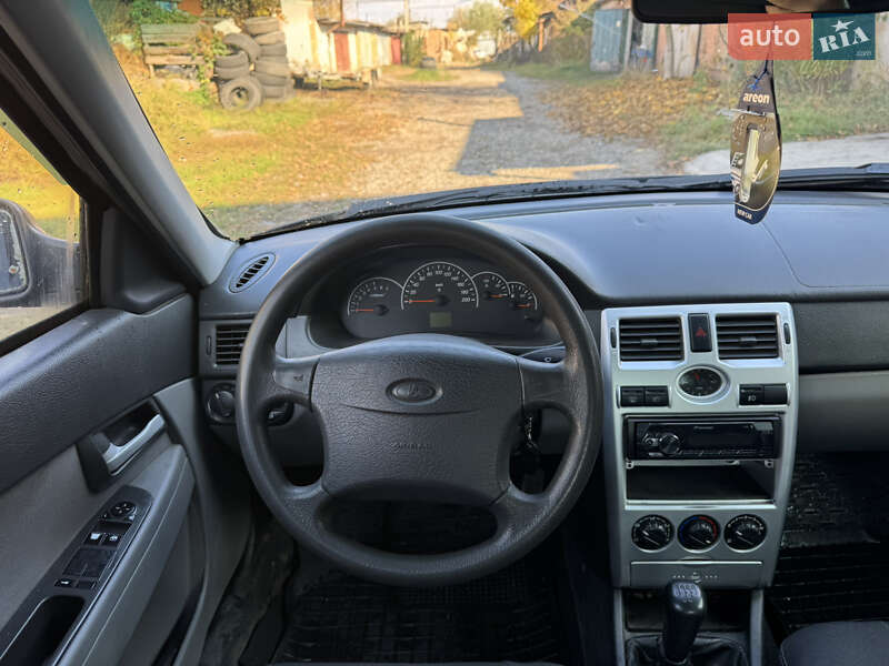 Хетчбек ВАЗ / Lada 2172 Priora 2008 в Вінниці фото 10 Хетчбек ВАЗ / Lada 2172 Priora 2008 в Вінниці